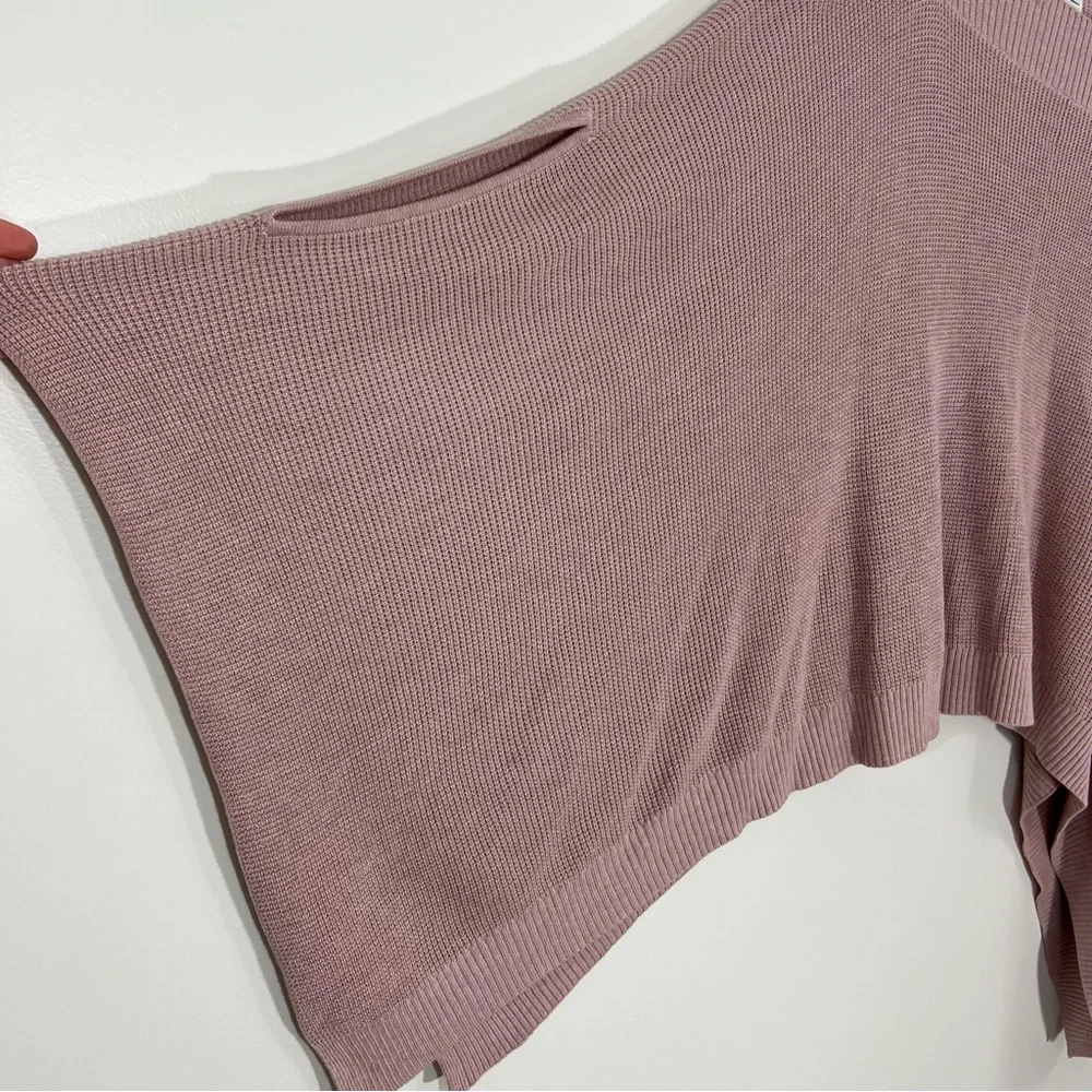 Lululemon Forward Flow Cape in Vintage Mauve One Size